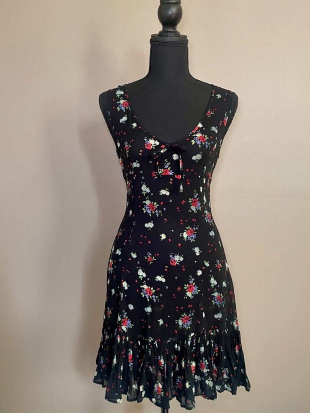 OLIVER BY VALENTINO Vintage Made in Italy black floral dress, size 40